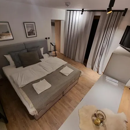 74 Bed & Breakfast 3*