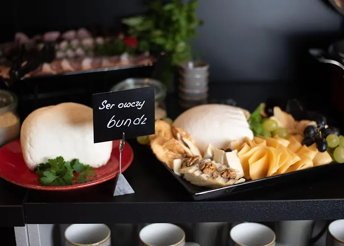 74 לינה וארוחת בוקר