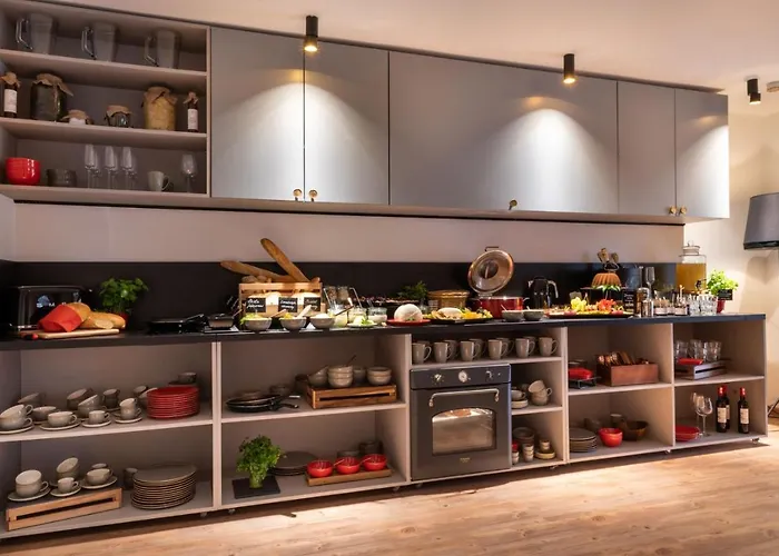 74 לינה וארוחת בוקר